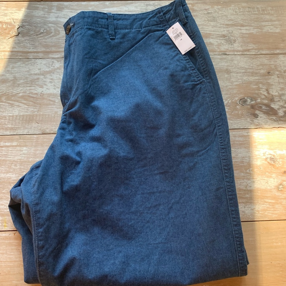New with tags! Gap denim colored khakis